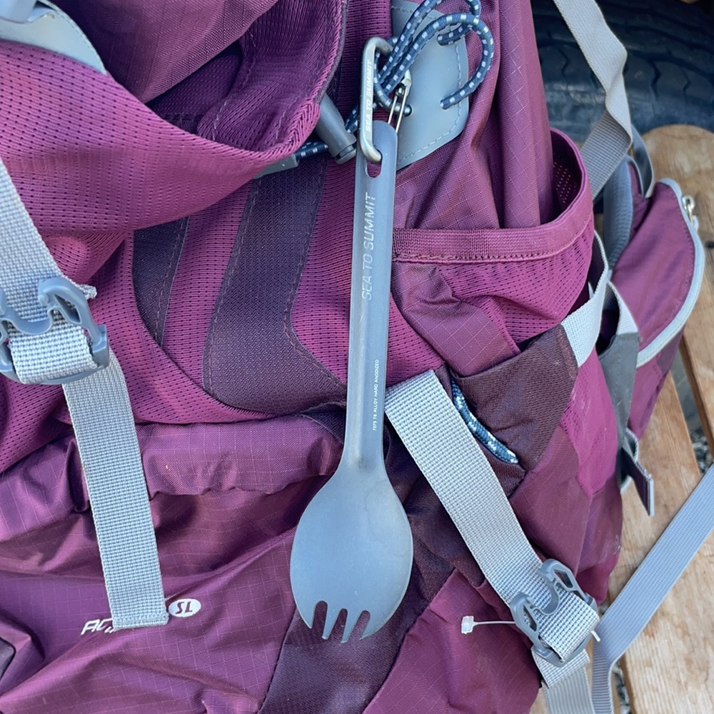 Deuter women’s hiking pack 45-10 SL - Picture 6 of 7